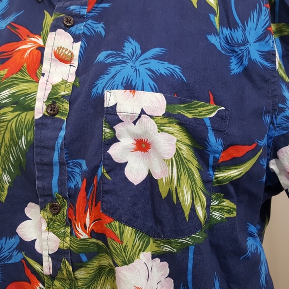 American Eagle Mens Hawaiian Floral XL Navy Red - Picture 5 of 12